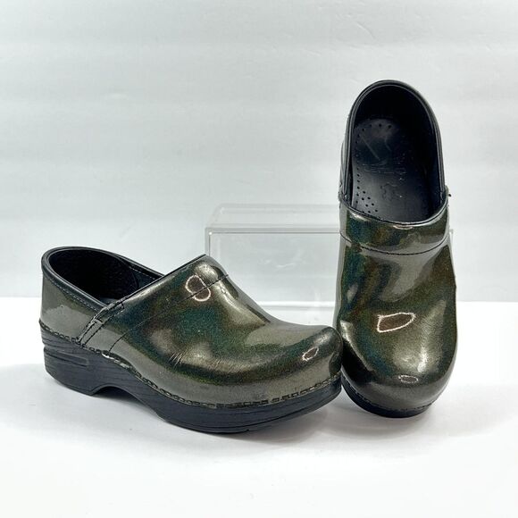 Dansko Shoes Womens 36 5.5-6 Nursing Clogs Prism Iridescent Green Patent Leather - Picture 1 of 13